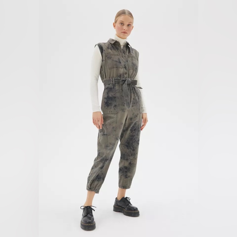 Urban Outfitters Sydney Seamed Utility Jumpsuit - sz S